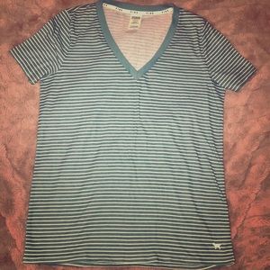 PINK VS SHIRT SIZE LARGE NEW NWT